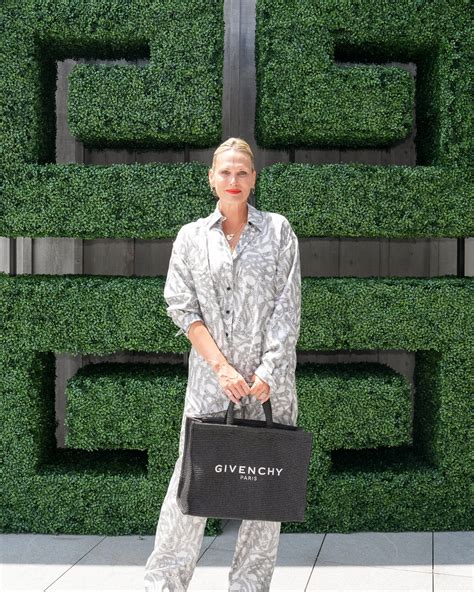 With a Chic Luncheon, Givenchy Pops Up in Bridgehampton